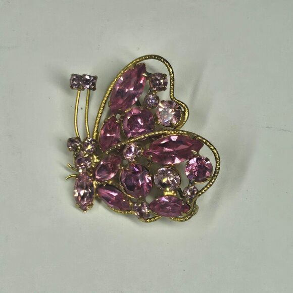 Regency Pink Rhinestone Butterfly Pin w/Matching Earrings Vintage Goldtone - Picture 12 of 16